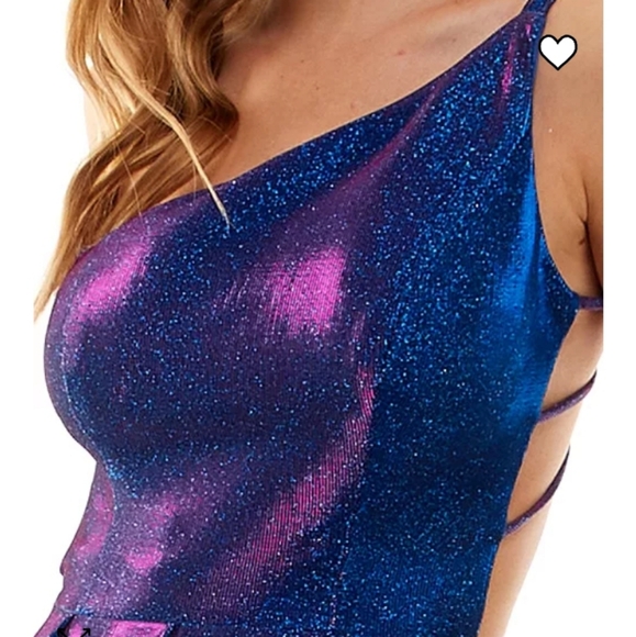 Elegant Strappy-Back Glitter-Finish Gown - Picture 2 of 8